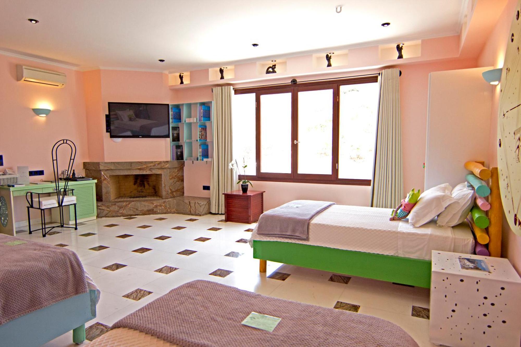 Agalia Luxury Suites Koumpara Bilik gambar